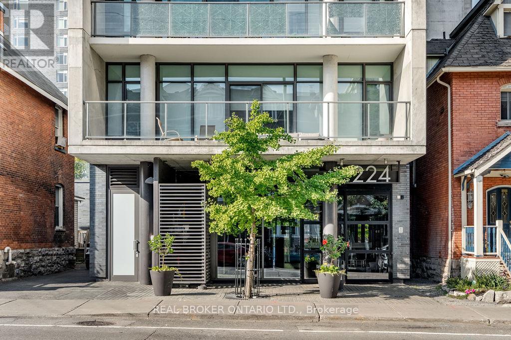 1111 - 224 Lyon Street N, Ottawa, Ontario  K1R 0C1 - Photo 2 - X12420169