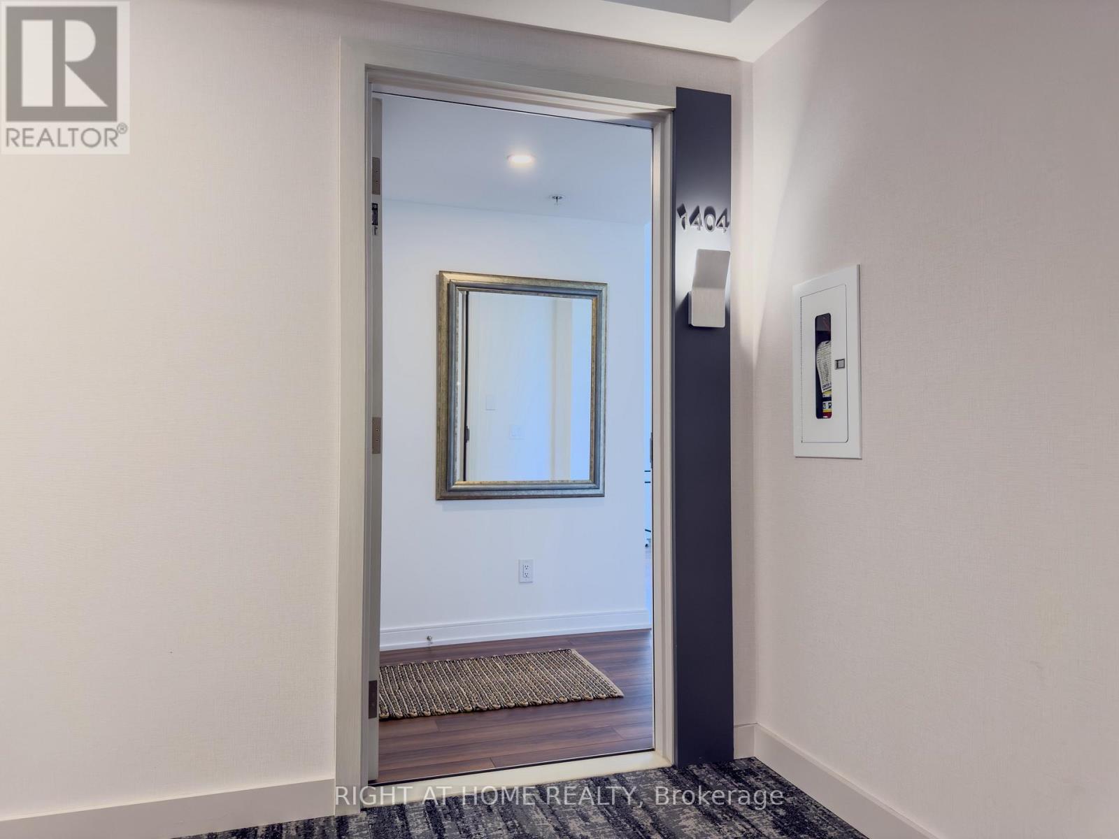 1404 - 30 Samuel Wood Way, Toronto, Ontario  M9B 0C9 - Photo 6 - W12420116
