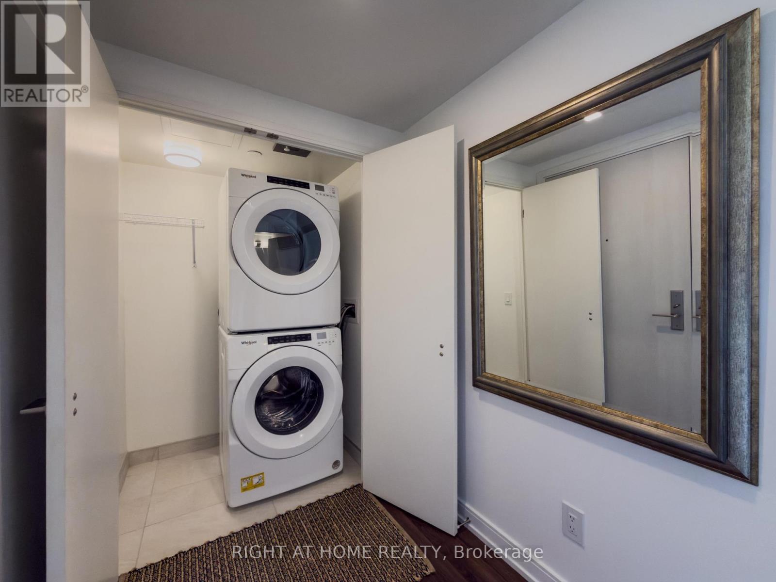 1404 - 30 Samuel Wood Way, Toronto, Ontario  M9B 0C9 - Photo 8 - W12420116