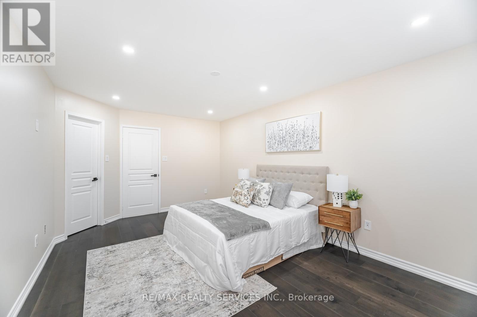 5935 Churchill Meadows Boulevard, Mississauga, Ontario  L5M 6Y4 - Photo 16 - W12420132