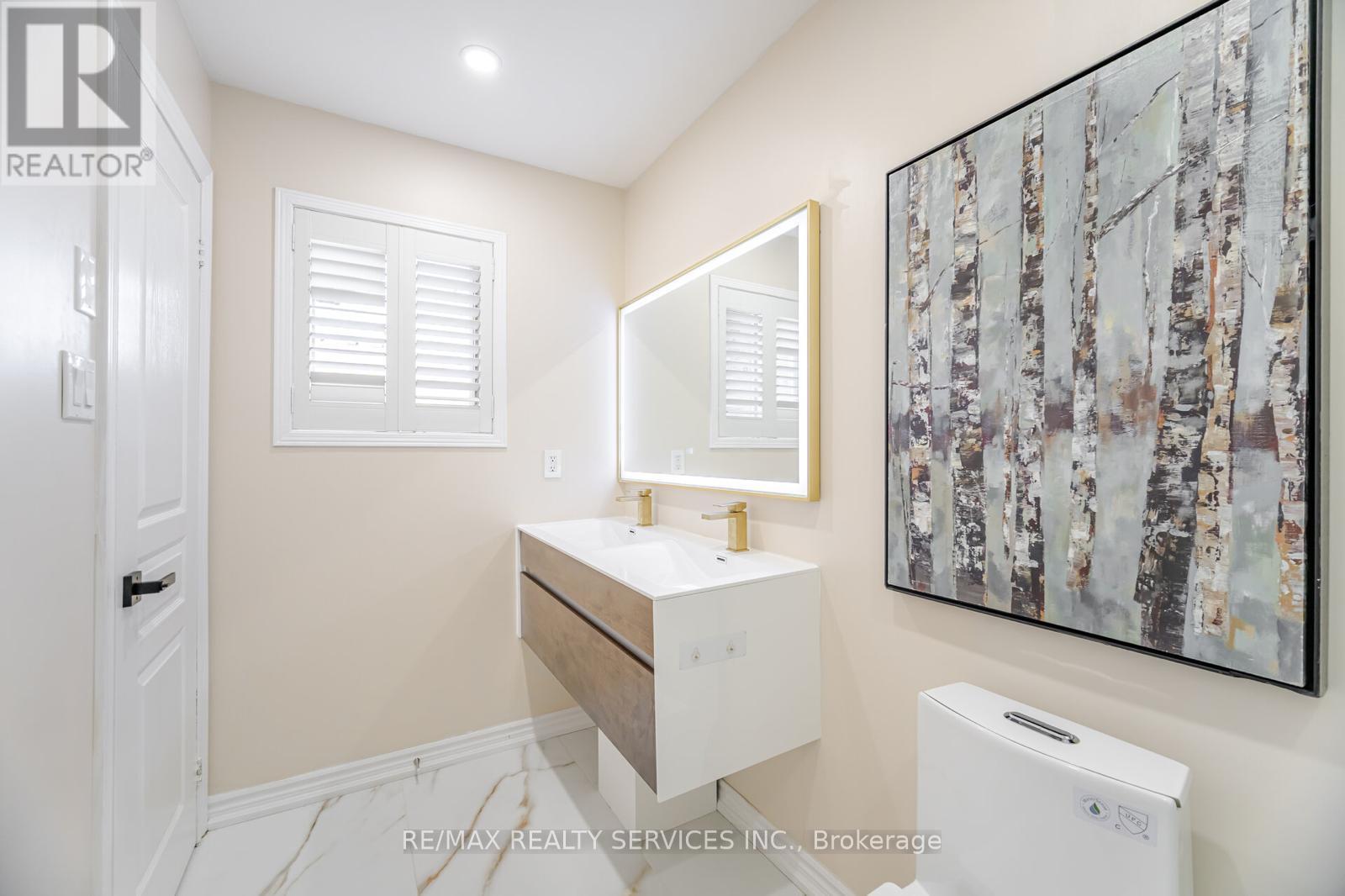 5935 Churchill Meadows Boulevard, Mississauga, Ontario  L5M 6Y4 - Photo 18 - W12420132