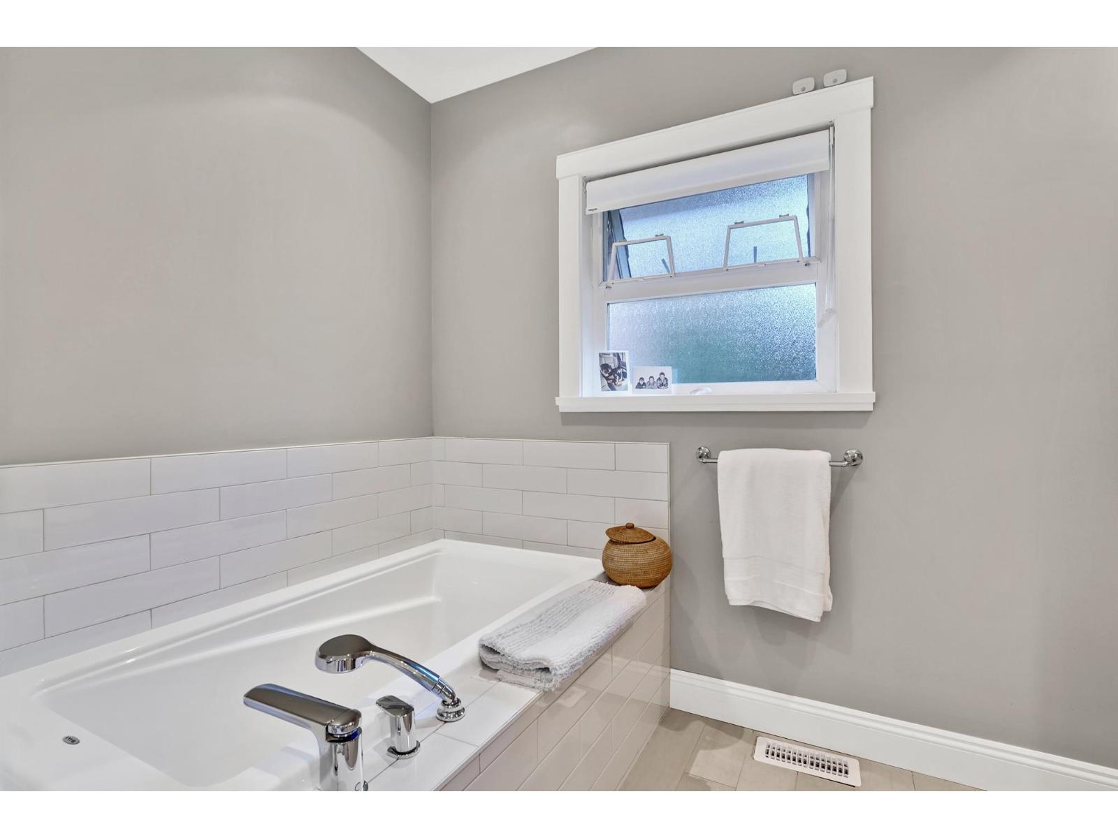 12688 23 Avenue, Surrey, British Columbia  V4A 2C7 - Photo 16 - R3050944