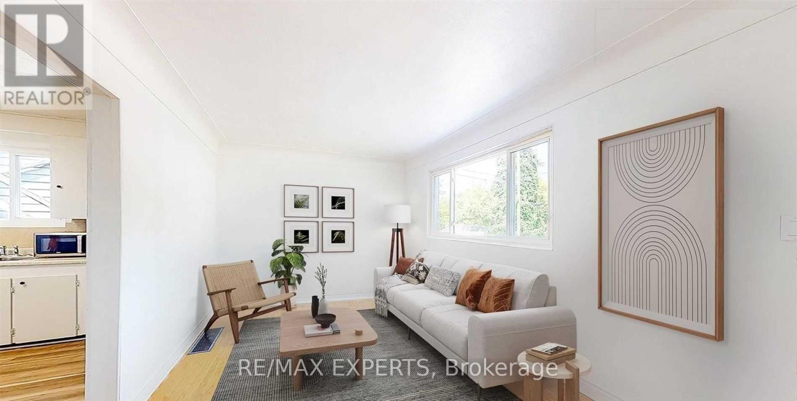 153 Ward Avenue, Hamilton, Ontario  L8S 2G1 - Photo 3 - X12420119