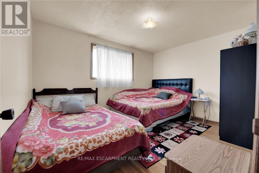 45 Juniper Drive, Hamilton, Ontario  L8E 4C7 - Photo 26 - X12420123