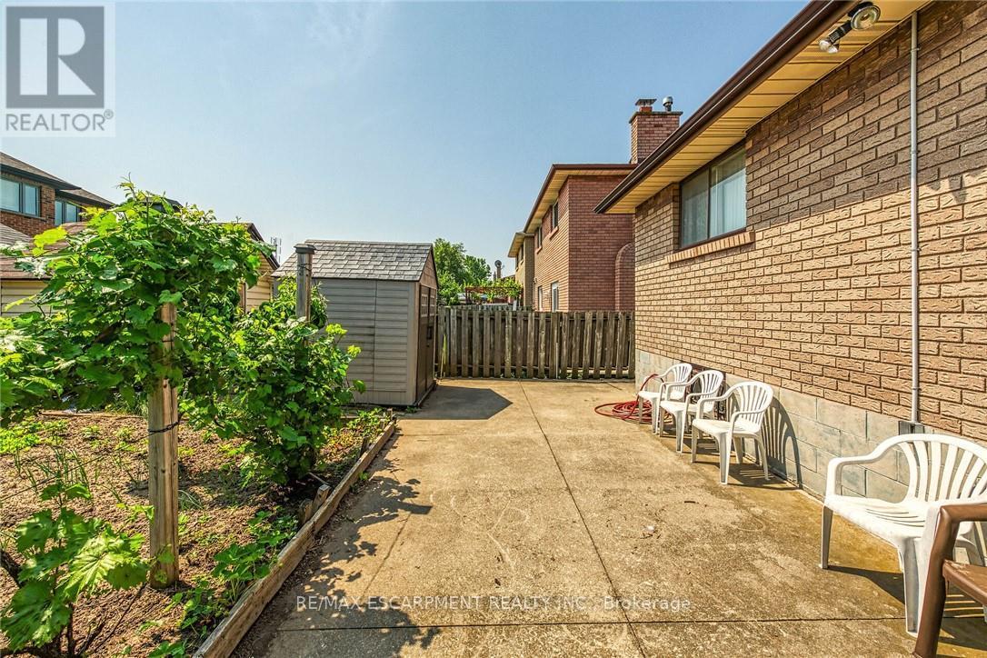 45 Juniper Drive, Hamilton, Ontario  L8E 4C7 - Photo 38 - X12420123