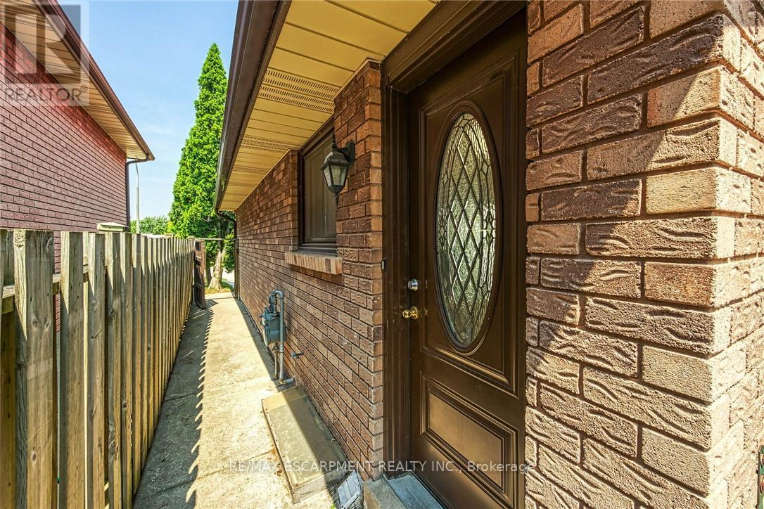 45 Juniper Drive, Hamilton, Ontario  L8E 4C7 - Photo 39 - X12420123