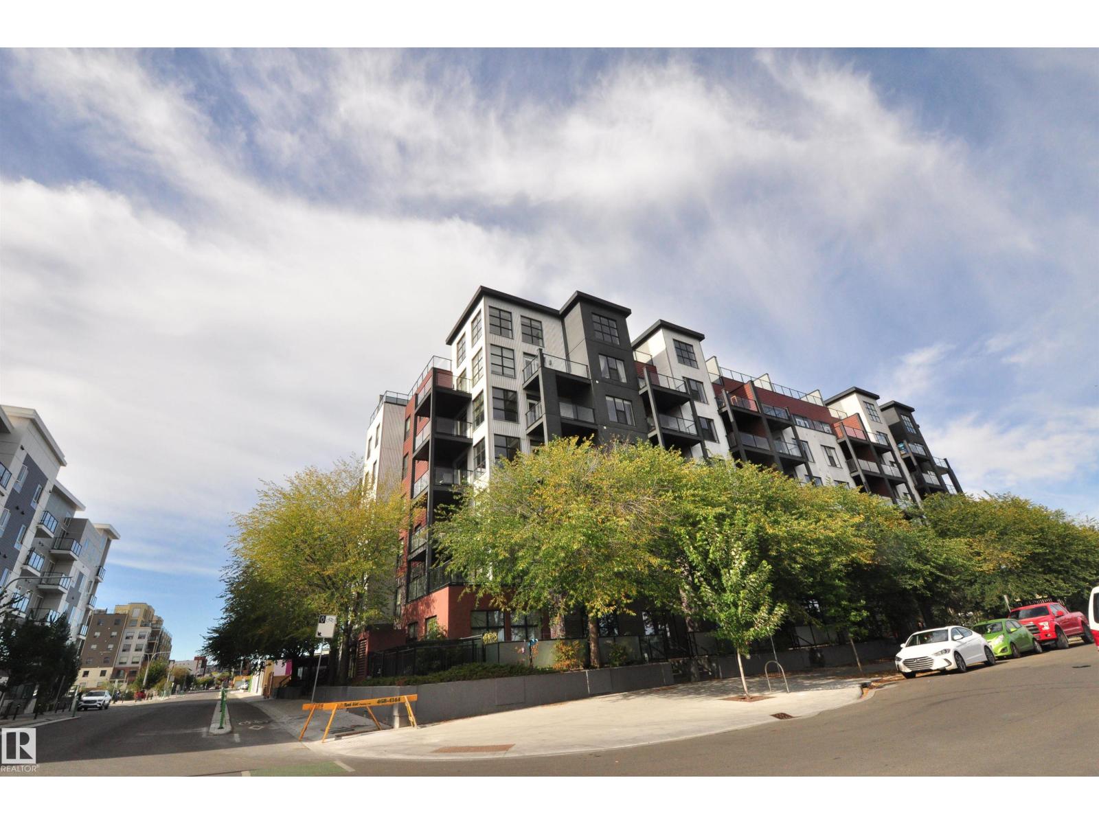 #407 10518 113 ST NW, Edmonton, Alberta