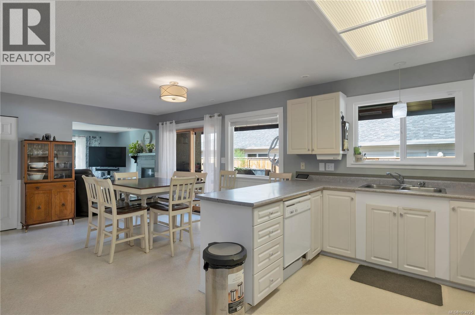 919 Hemlock St, Campbell River, British Columbia  V9W 3E2 - Photo 5 - 1014725