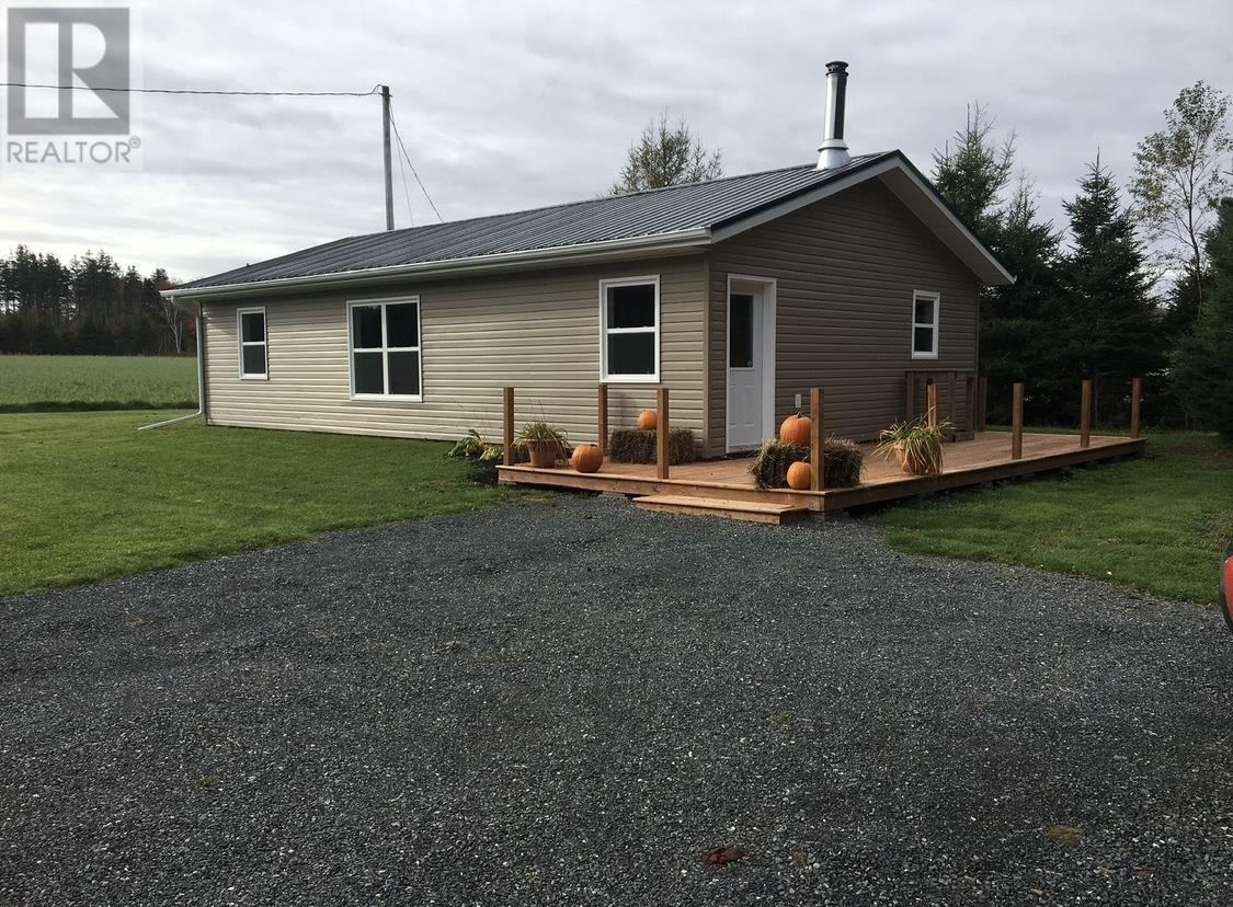 35 Harbour Road, St. Margaret's, Prince Edward Island  C0A 2B0 - Photo 1 - 202523926