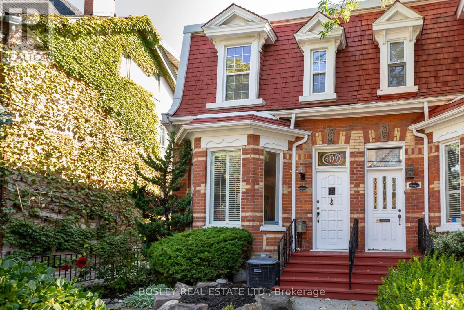 409 SACKVILLE STREET, Toronto, Ontario