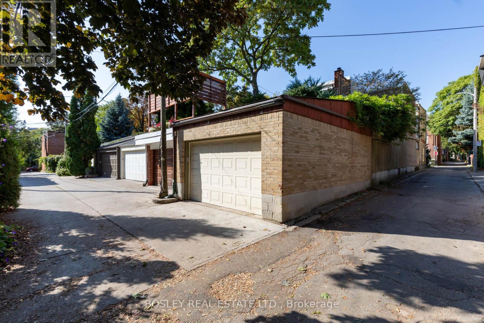 409 Sackville Street, Toronto, Ontario  M4X 1X6 - Photo 36 - C12420166