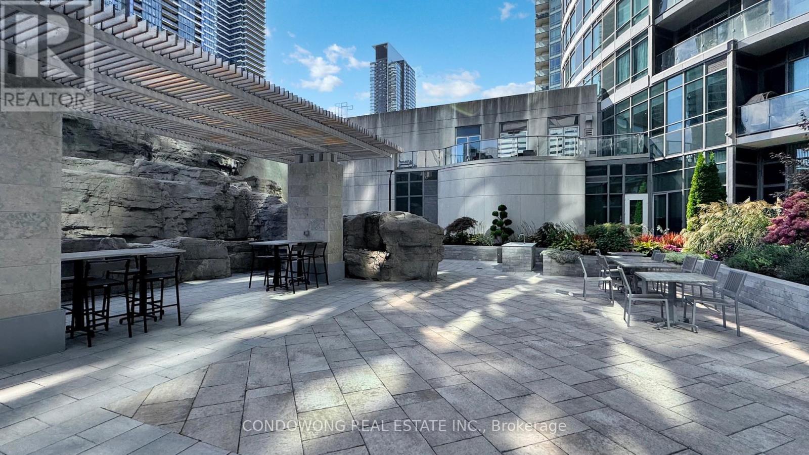 512 - 373 Front Street W, Toronto, Ontario  M5V 3R7 - Photo 12 - C12420179