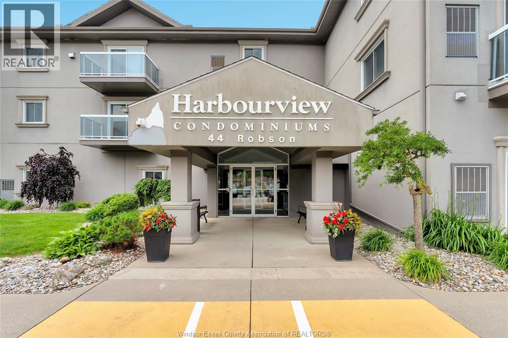 MLS# 25024139: 44 ROBSON Unit# 216, Leamington, Canada