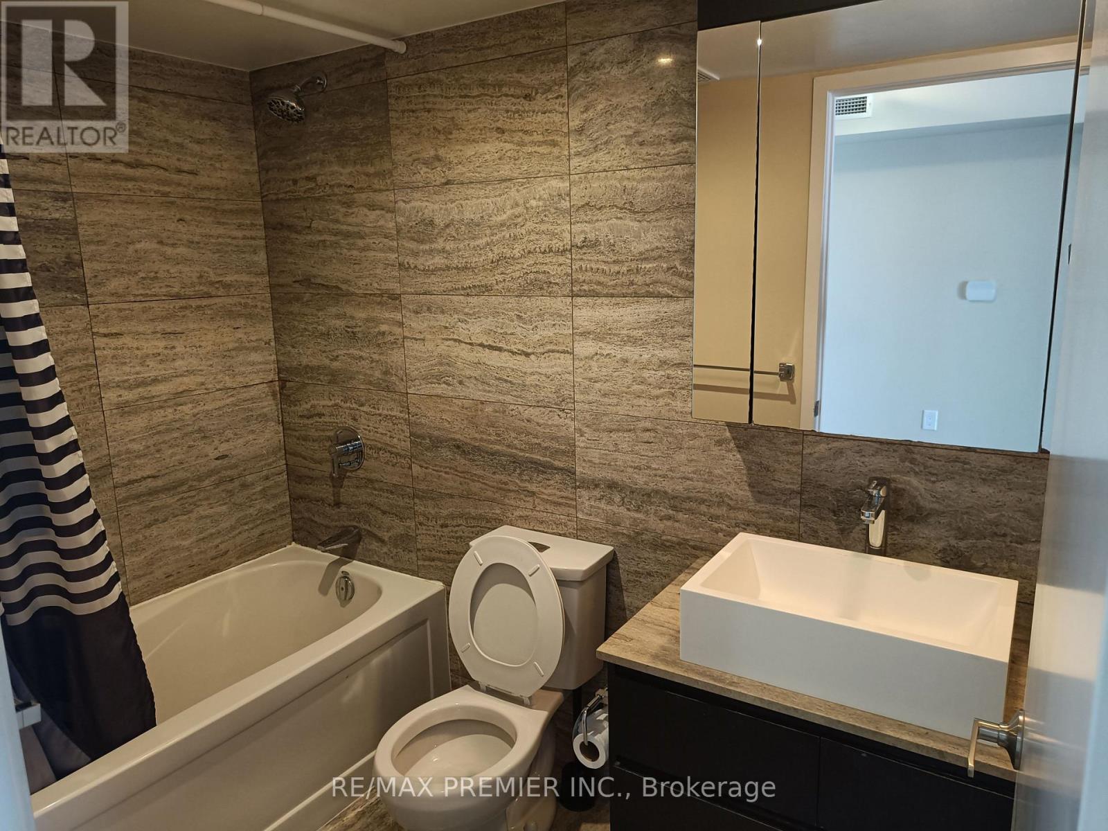 2908 - 15 Iceboat Terrace S, Toronto, Ontario  M5V 4A5 - Photo 11 - C12414604