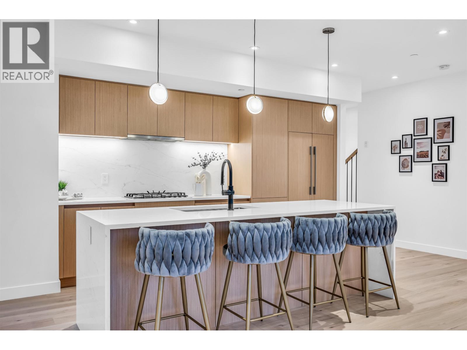 1012 W 52nd Avenue, Vancouver, British Columbia  V6P 1H5 - Photo 2 - R3050850