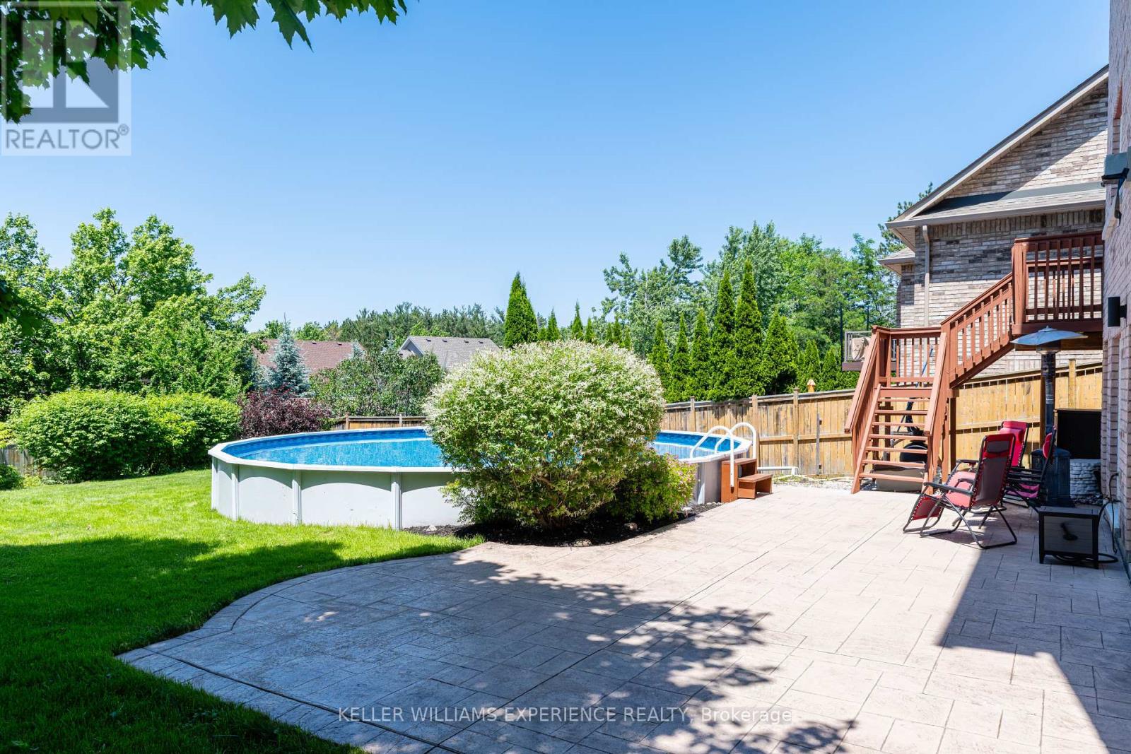 36 Stapleton Place, Barrie, Ontario  L4N 5Z4 - Photo 5 - S12420153