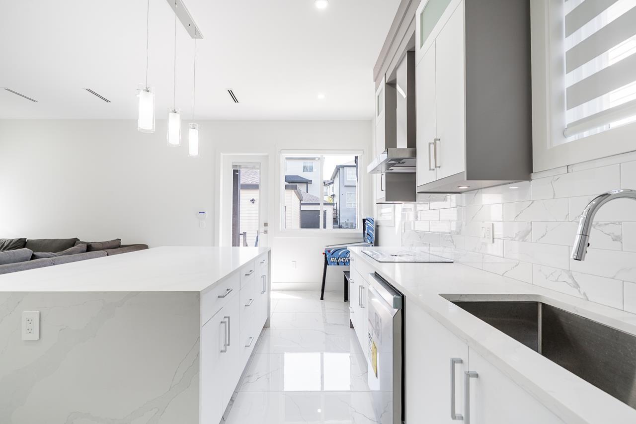 6261 148 Street, Surrey, British Columbia  V3S 3T1 - Photo 2 - R3050842