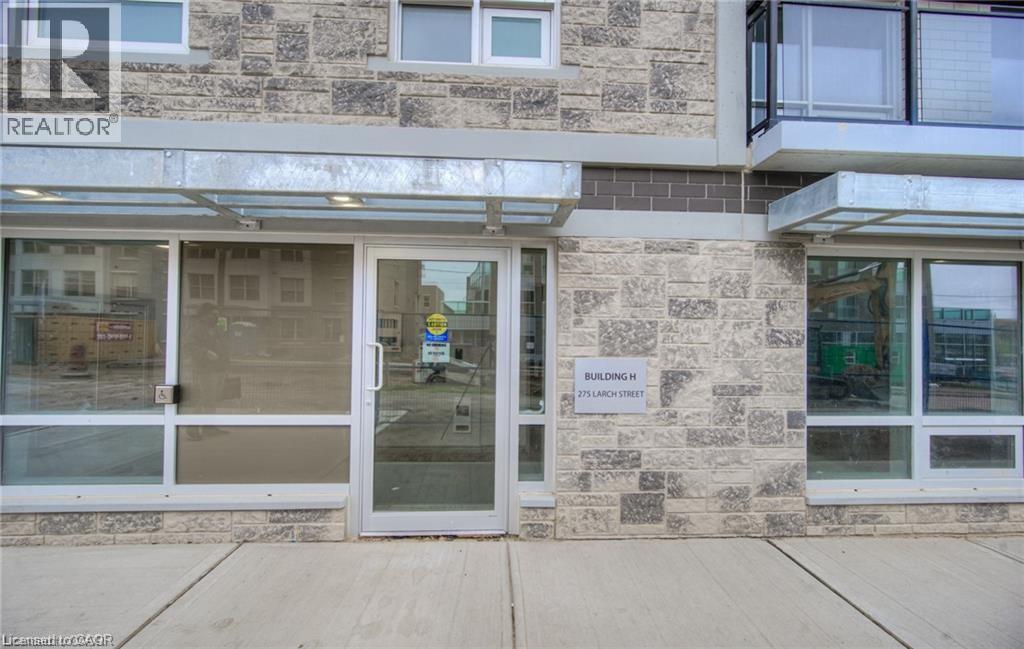 275 Larch Street Unit# H108, Waterloo, Ontario  N2L 3R2 - Photo 2 - 40772540