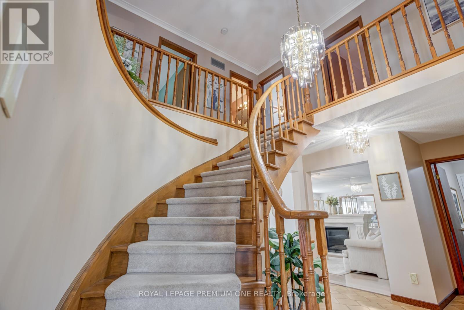 41 Whitley Avenue, Toronto, Ontario  M3K 1A1 - Photo 23 - W12417098