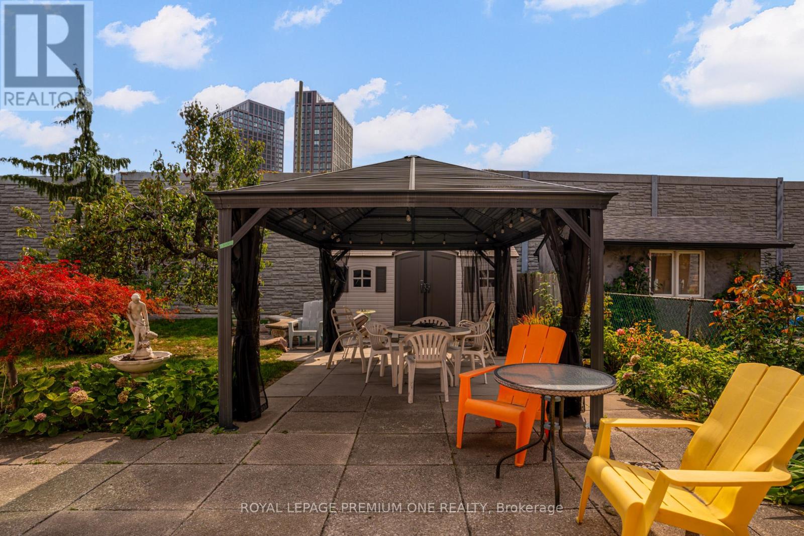 41 Whitley Avenue, Toronto, Ontario  M3K 1A1 - Photo 43 - W12417098