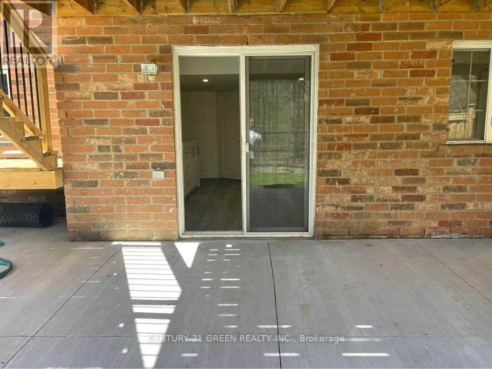 Lower - 1210 Fox Crescent, Milton, Ontario  L9T 6C5 - Photo 3 - W12420156