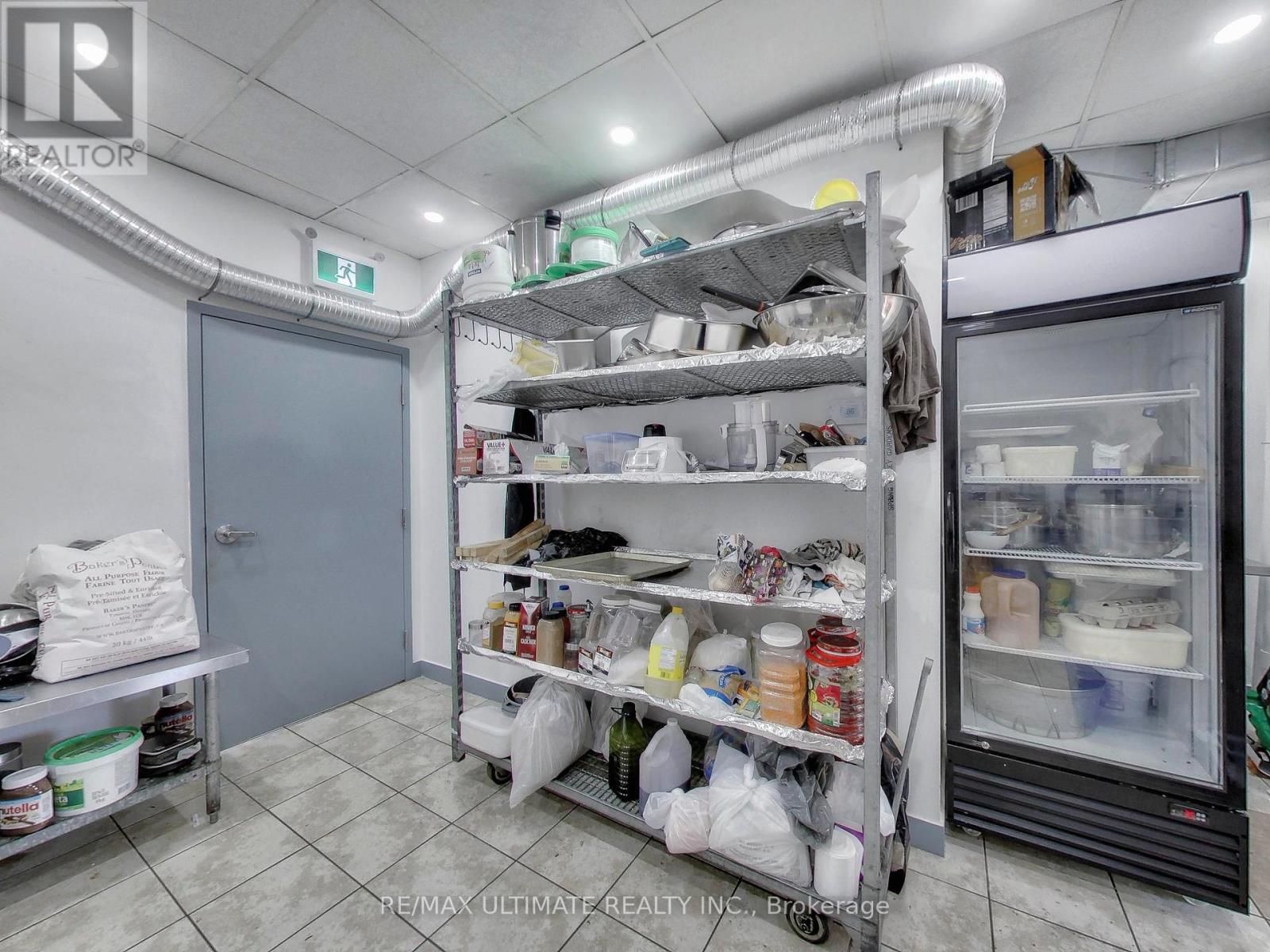 1159 St. Clair Avenue, Toronto (Corso Italia-Davenport), Ontario  M6E 1B2 - Photo 21 - W12420164