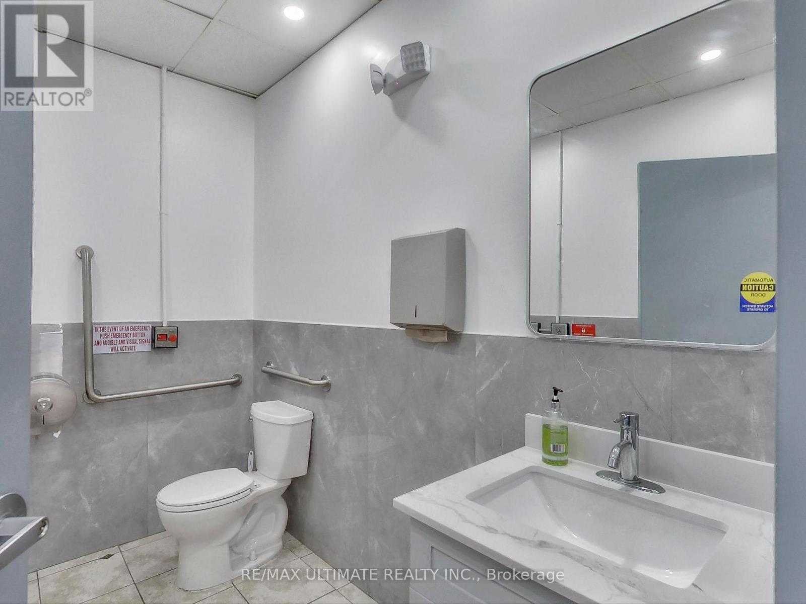 1159 St. Clair Avenue, Toronto (Corso Italia-Davenport), Ontario  M6E 1B2 - Photo 22 - W12420164