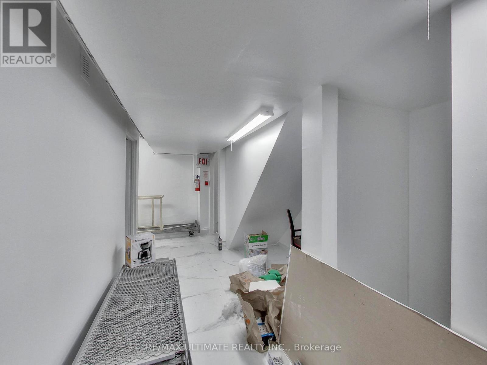 1159 St. Clair Avenue, Toronto (Corso Italia-Davenport), Ontario  M6E 1B2 - Photo 25 - W12420164