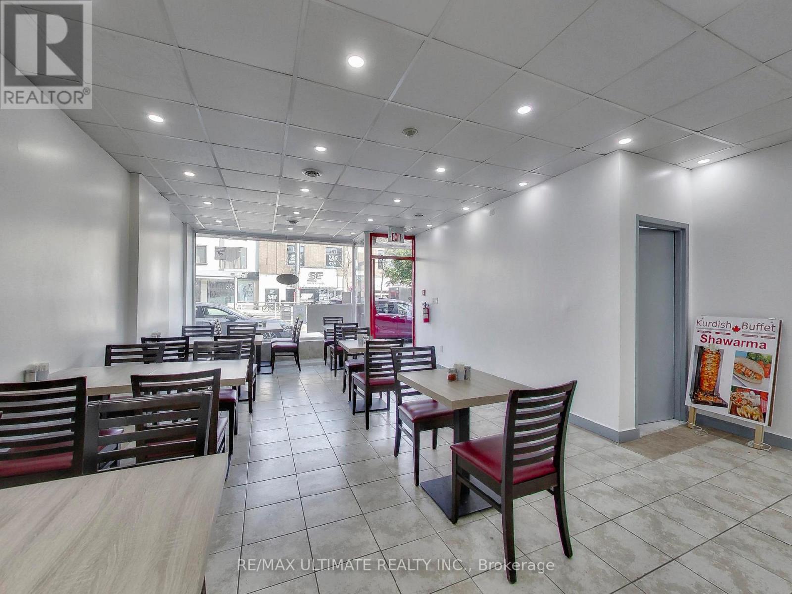 1159 St. Clair Avenue, Toronto (Corso Italia-Davenport), Ontario  M6E 1B2 - Photo 4 - W12420164