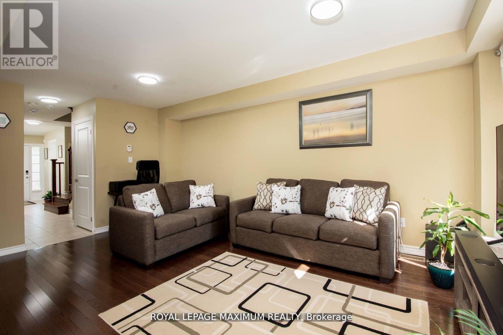 8 - 31 Townline, Orangeville, Ontario  L9W 2K7 - Photo 10 - W12420180