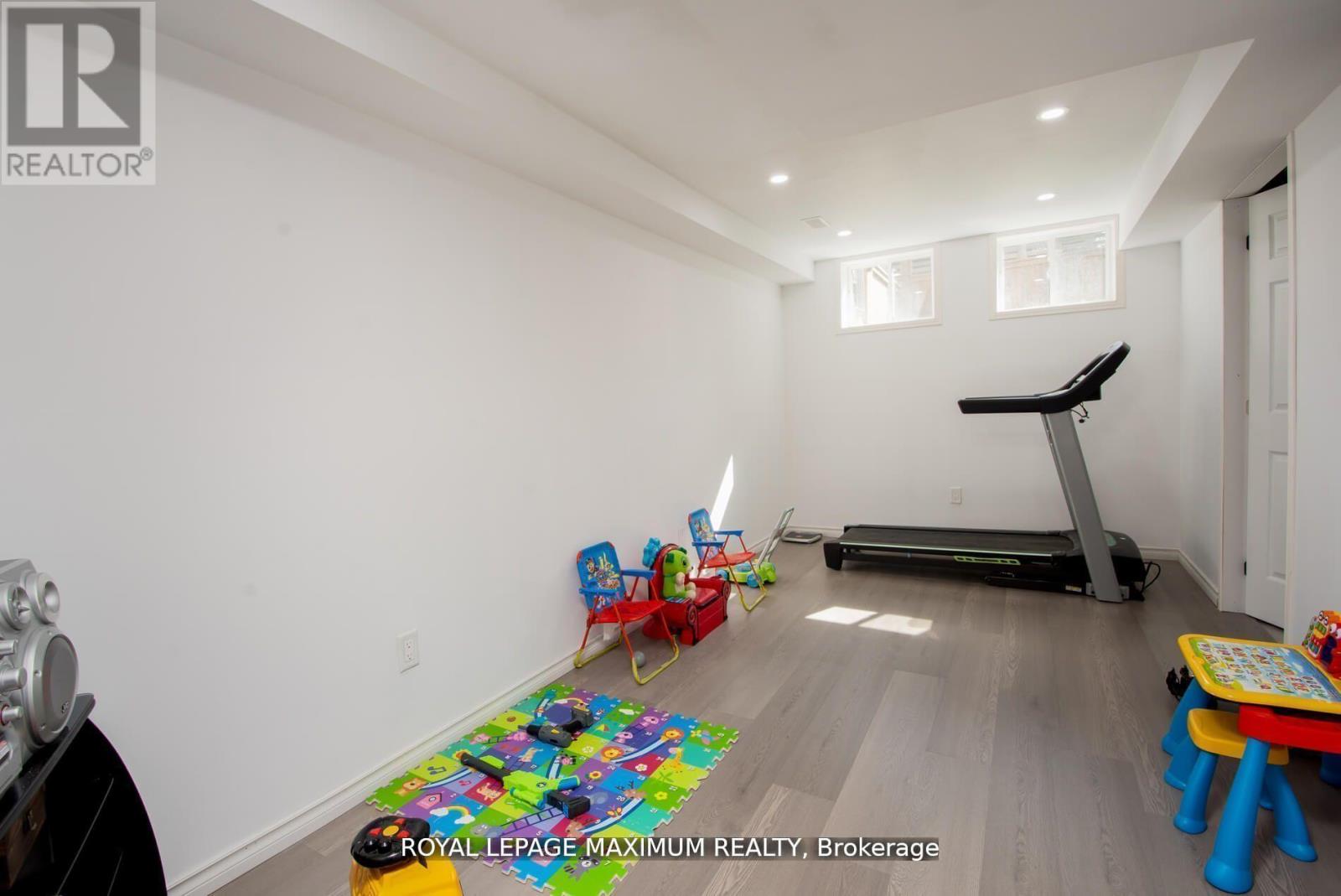 8 - 31 Townline, Orangeville, Ontario  L9W 2K7 - Photo 27 - W12420180