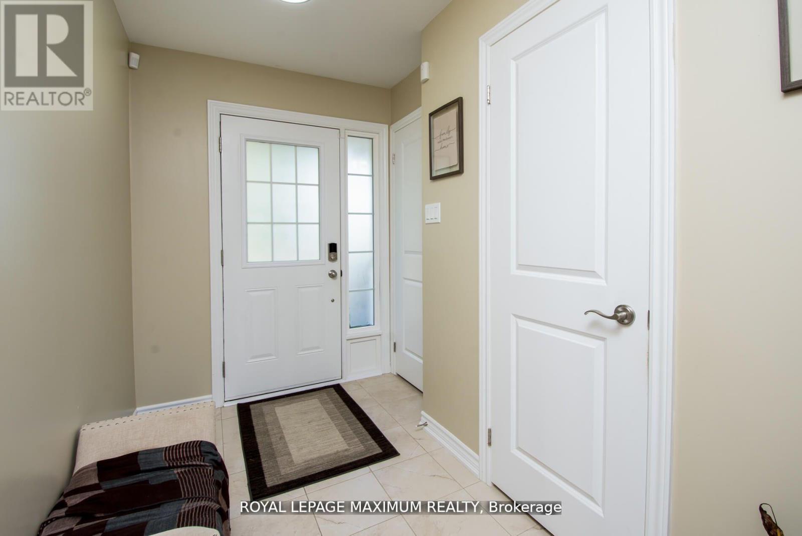 8 - 31 Townline, Orangeville, Ontario  L9W 2K7 - Photo 4 - W12420180
