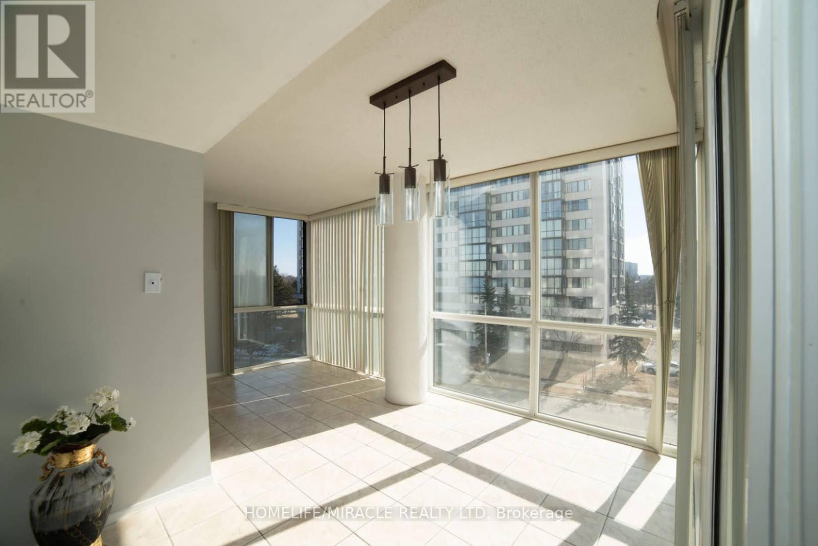 404 - 10 Markbrook Lane, Toronto, Ontario  M9V 5E3 - Photo 14 - W12420182