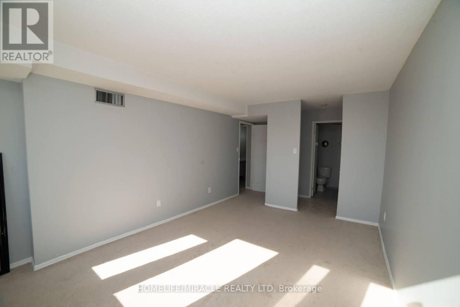404 - 10 Markbrook Lane, Toronto, Ontario  M9V 5E3 - Photo 18 - W12420182