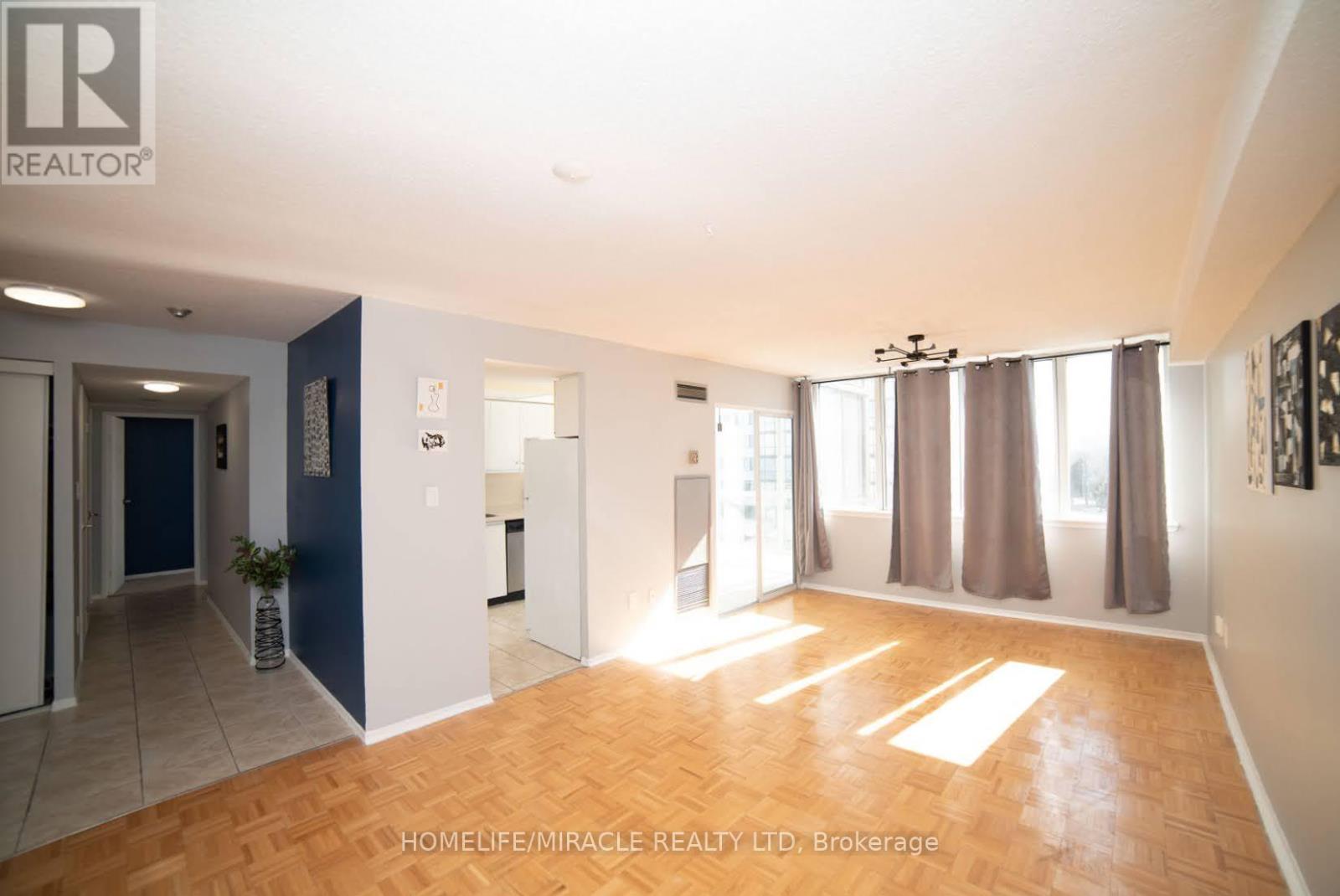 404 - 10 Markbrook Lane, Toronto, Ontario  M9V 5E3 - Photo 9 - W12420182
