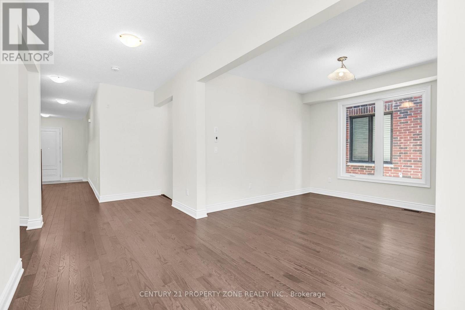 33 Gladmary Drive, Brampton, Ontario  L6Y 6K9 - Photo 10 - W12420187