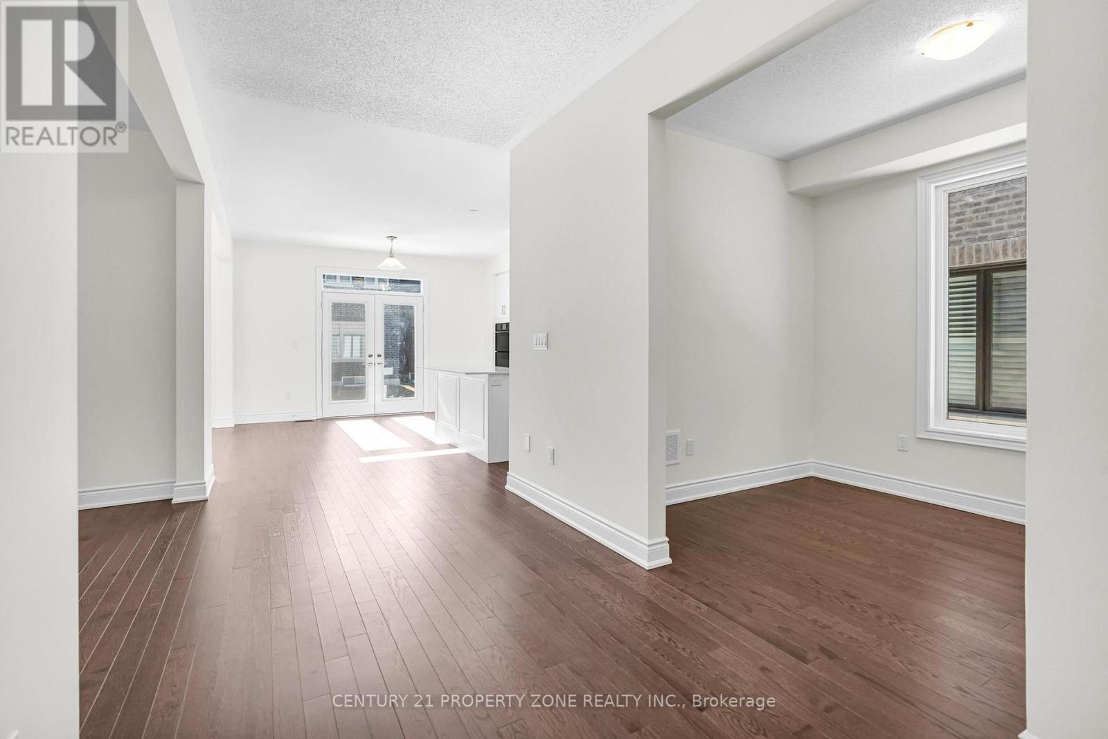 33 Gladmary Drive, Brampton, Ontario  L6Y 6K9 - Photo 12 - W12420187