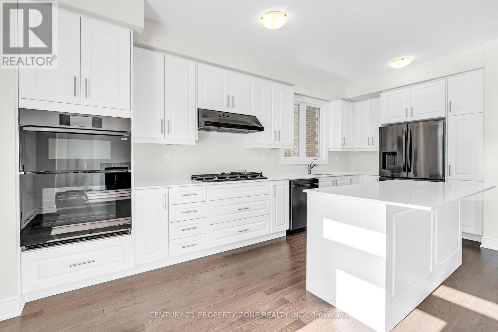 33 Gladmary Drive, Brampton, Ontario  L6Y 6K9 - Photo 15 - W12420187