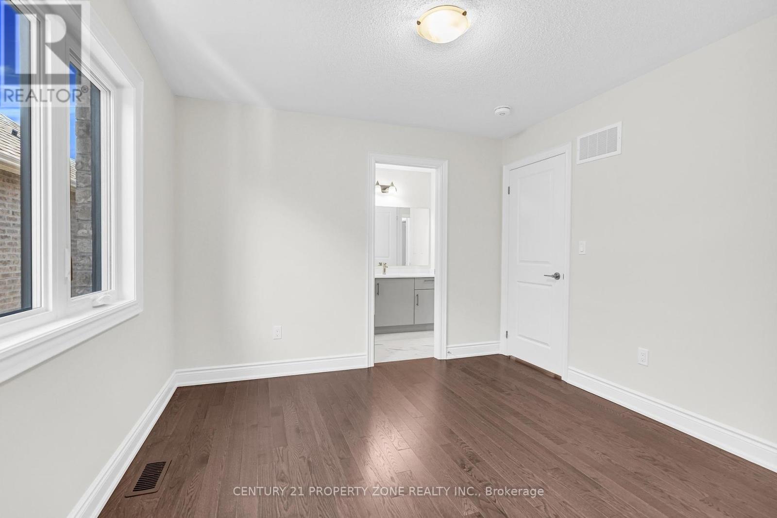 33 Gladmary Drive, Brampton, Ontario  L6Y 6K9 - Photo 35 - W12420187