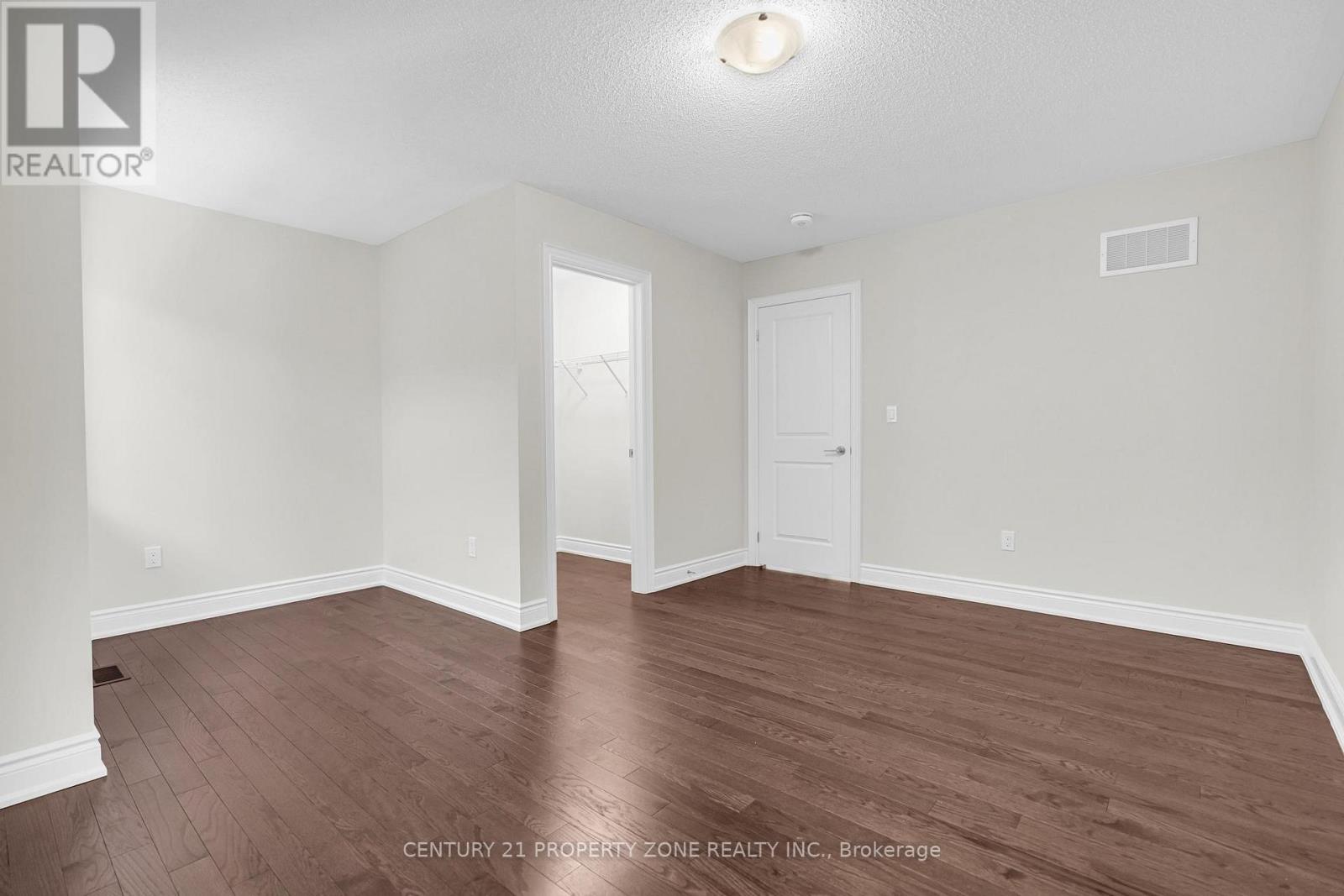 33 Gladmary Drive, Brampton, Ontario  L6Y 6K9 - Photo 38 - W12420187