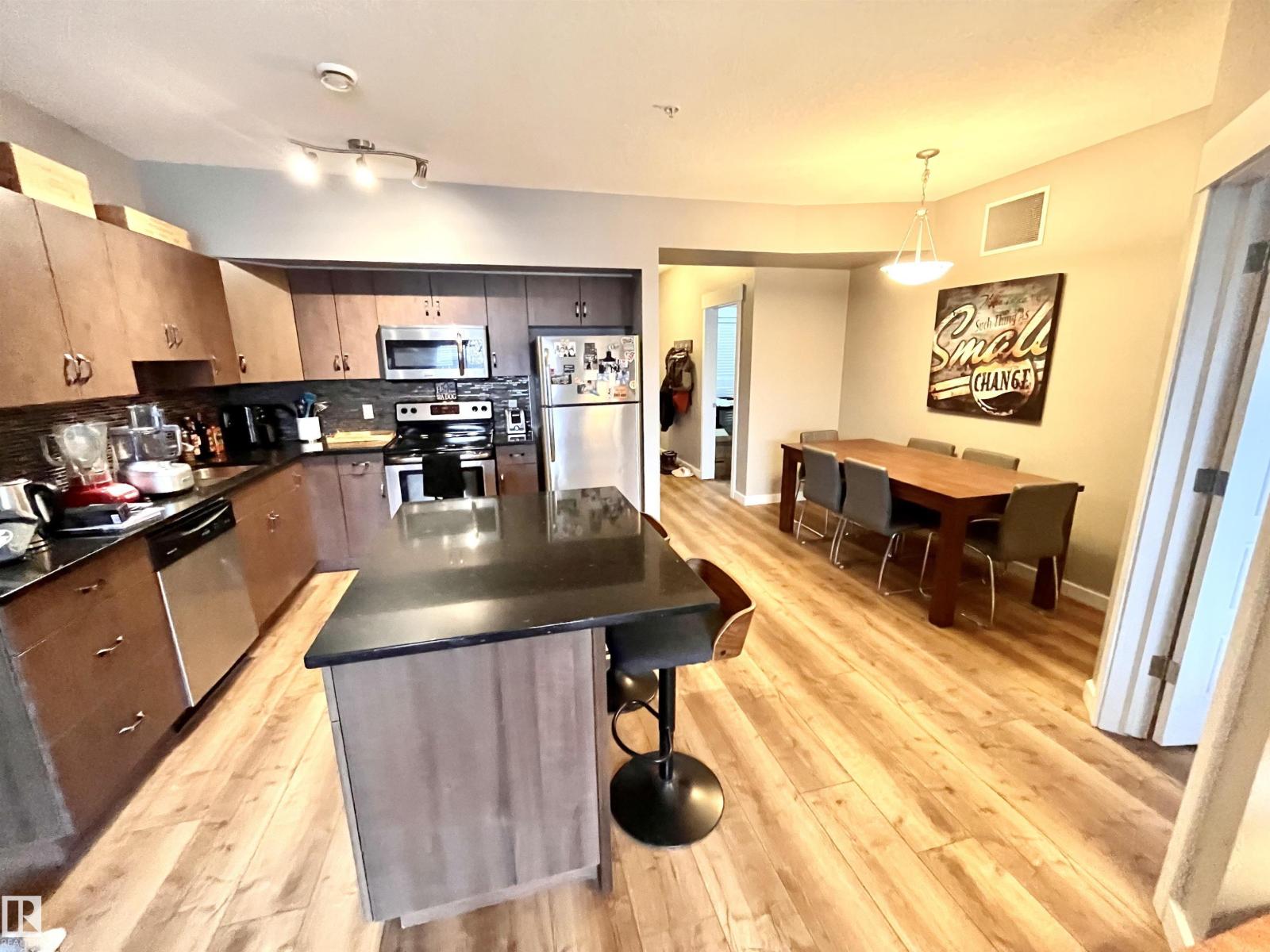 #110 10518 113 St Nw, Edmonton, Alberta  T5H 0C6 - Photo 4 - E4458936