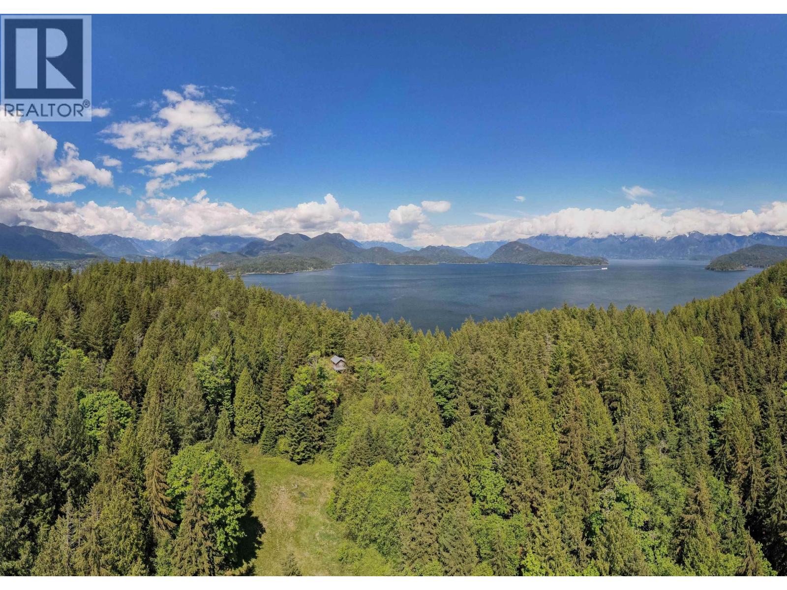 586 TREASURE TROVE ROAD, Keats Island, British Columbia