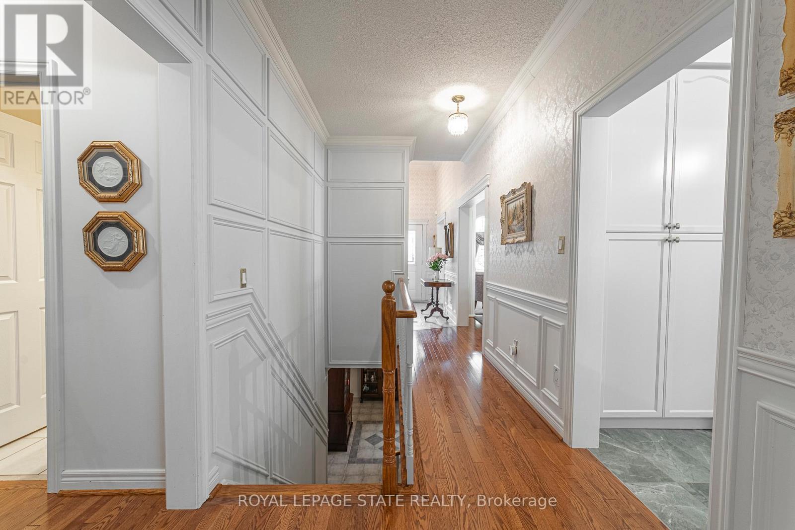 19 Brydale Court, Hamilton, Ontario  L9H 7R9 - Photo 12 - X12420170