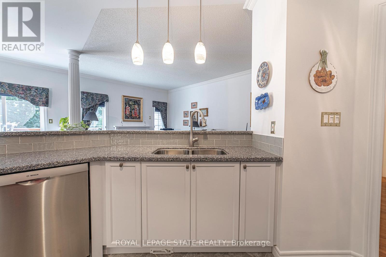 19 Brydale Court, Hamilton, Ontario  L9H 7R9 - Photo 15 - X12420170