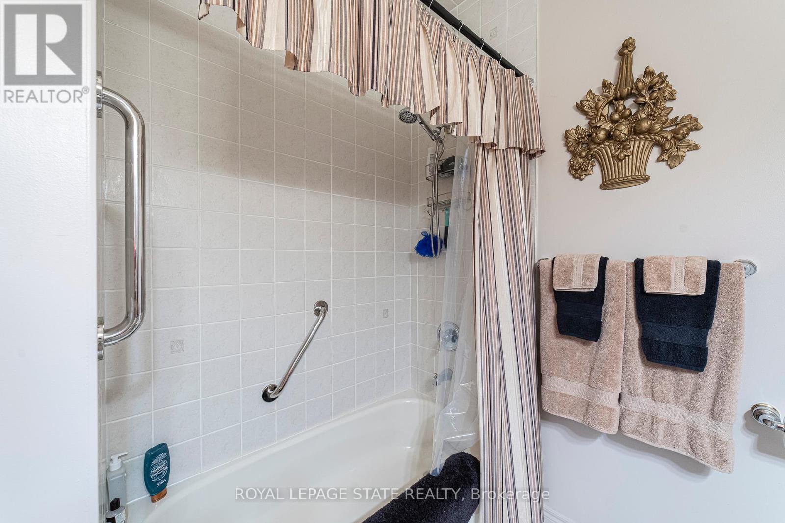 19 Brydale Court, Hamilton, Ontario  L9H 7R9 - Photo 21 - X12420170