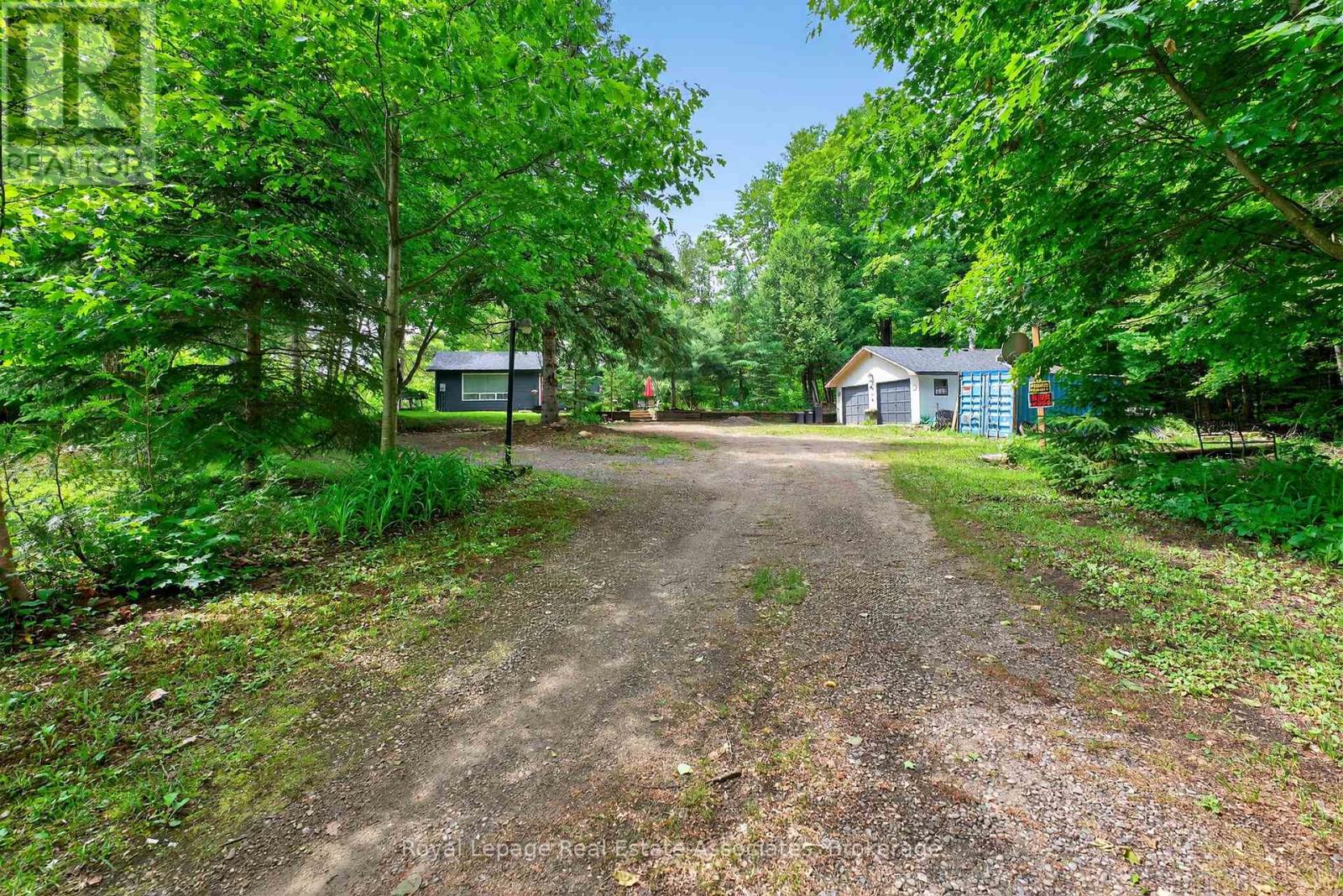 17377 35 Highway, Algonquin Highlands, Ontario  K0M 1J2 - Photo 3 - X12420190