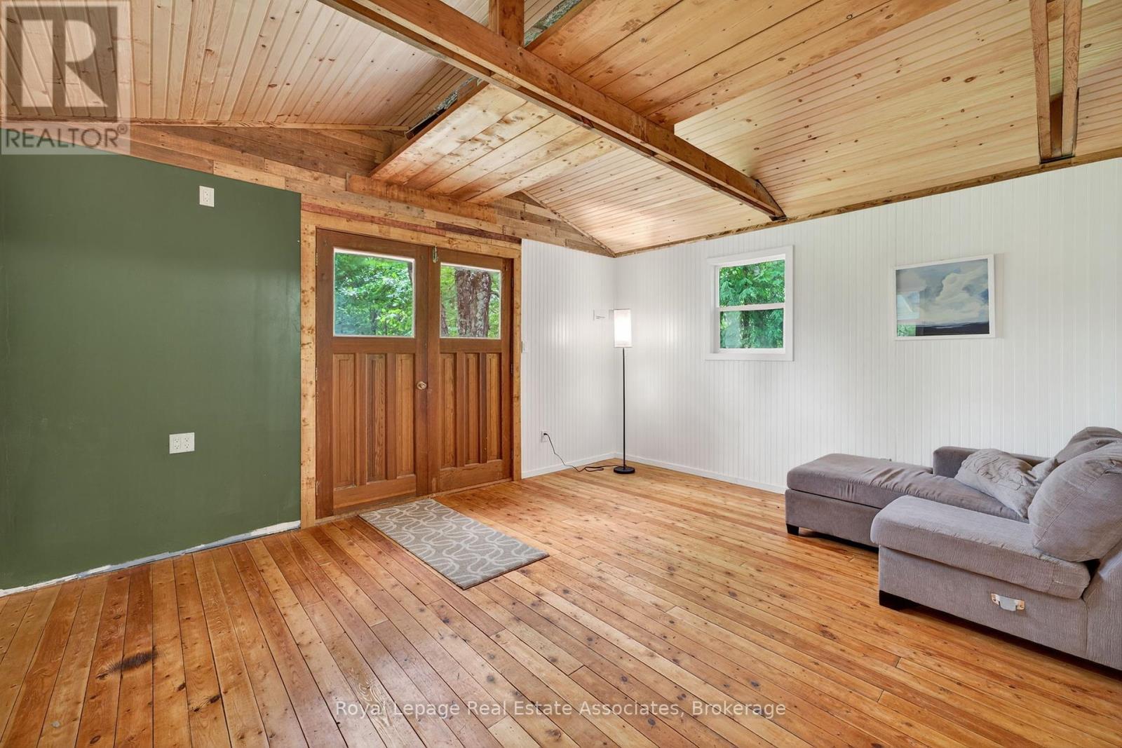 17377 35 Highway, Algonquin Highlands, Ontario  K0M 1J2 - Photo 33 - X12420190