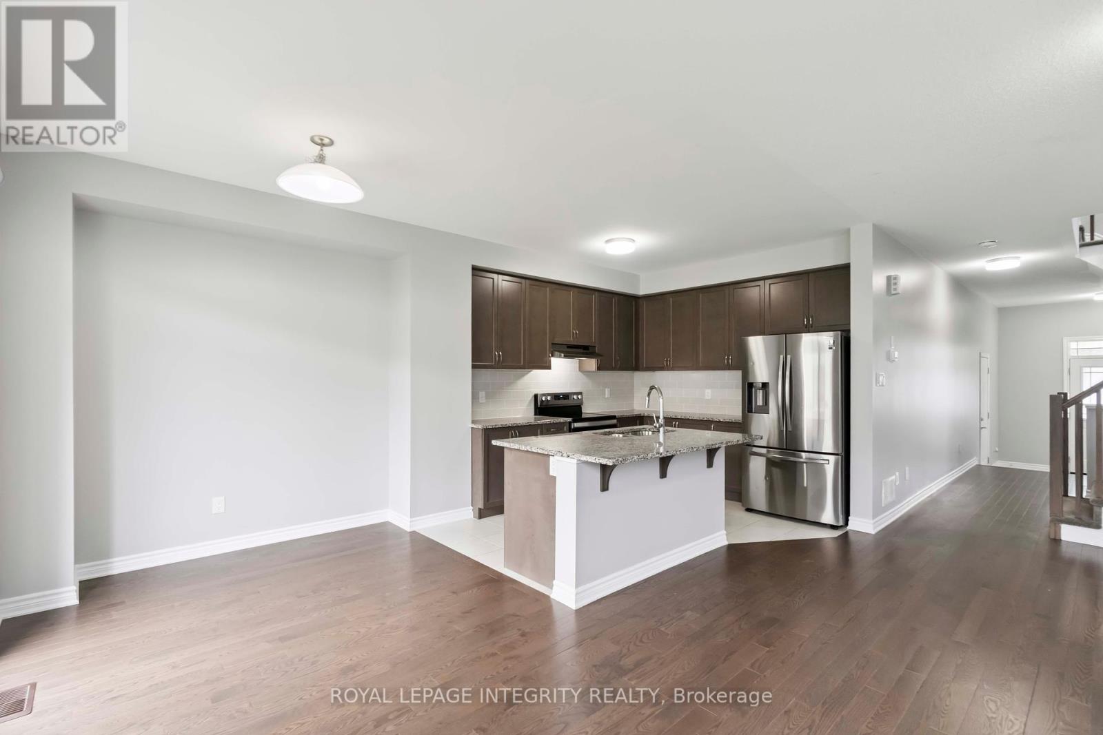 95 Mesa Drive, Ottawa, Ontario  K2J 6W1 - Photo 18 - X12420209