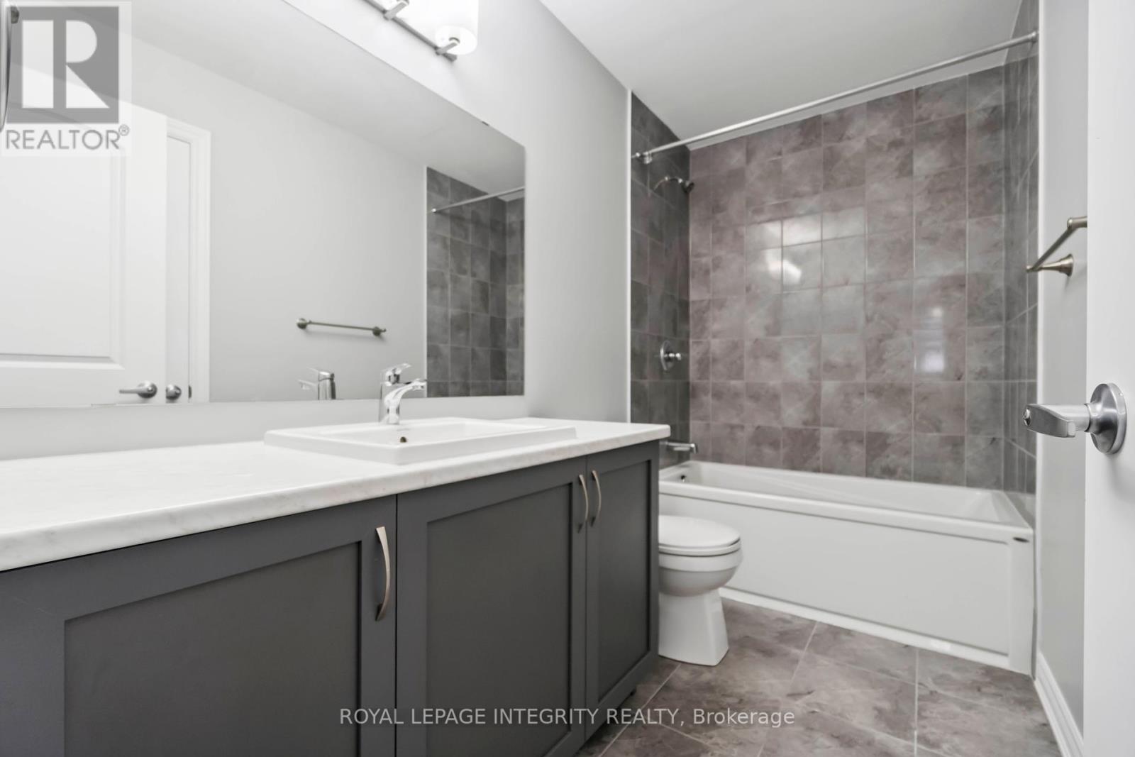 95 Mesa Drive, Ottawa, Ontario  K2J 6W1 - Photo 38 - X12420209
