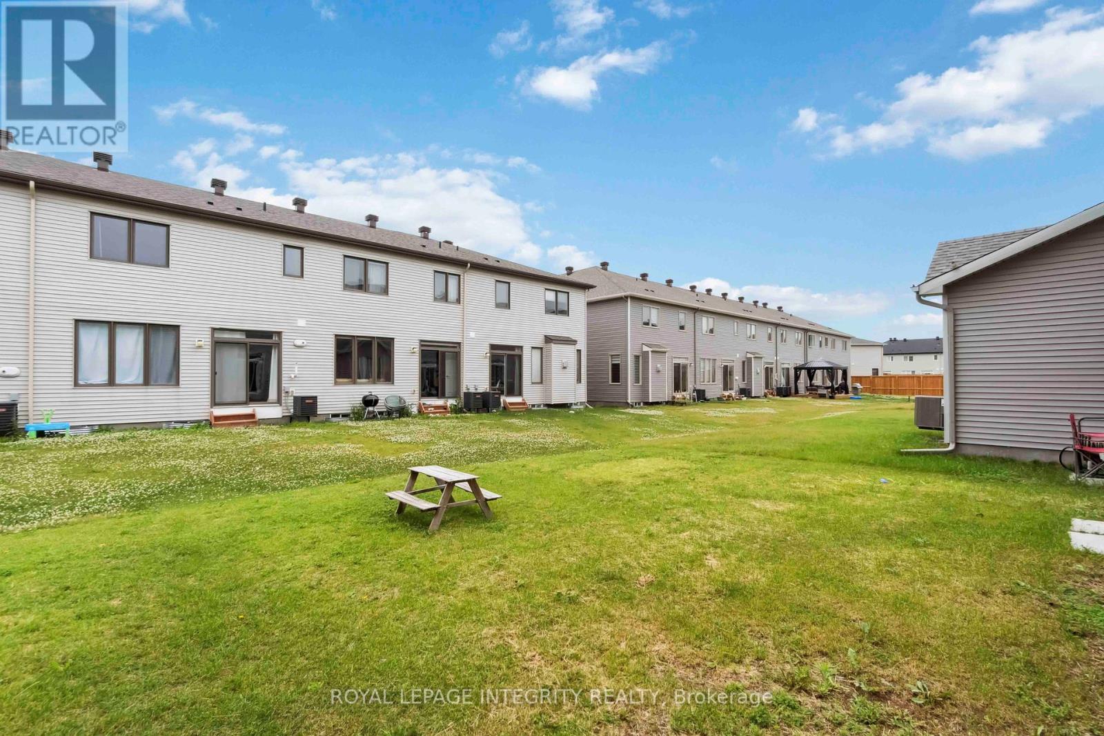 95 Mesa Drive, Ottawa, Ontario  K2J 6W1 - Photo 46 - X12420209